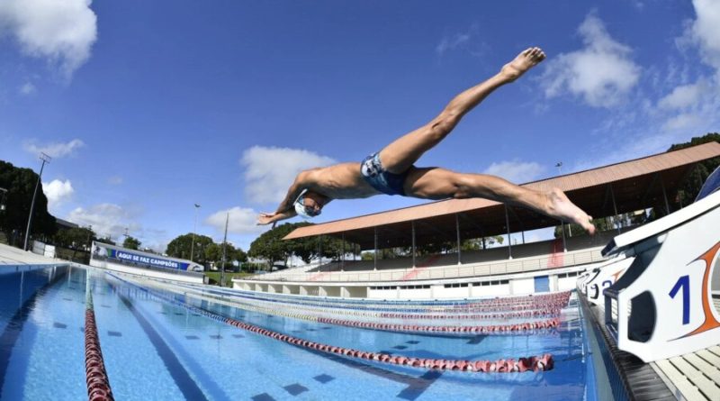 Vila Olímpica de Manaus abre vagas para natação e corrida para adultos